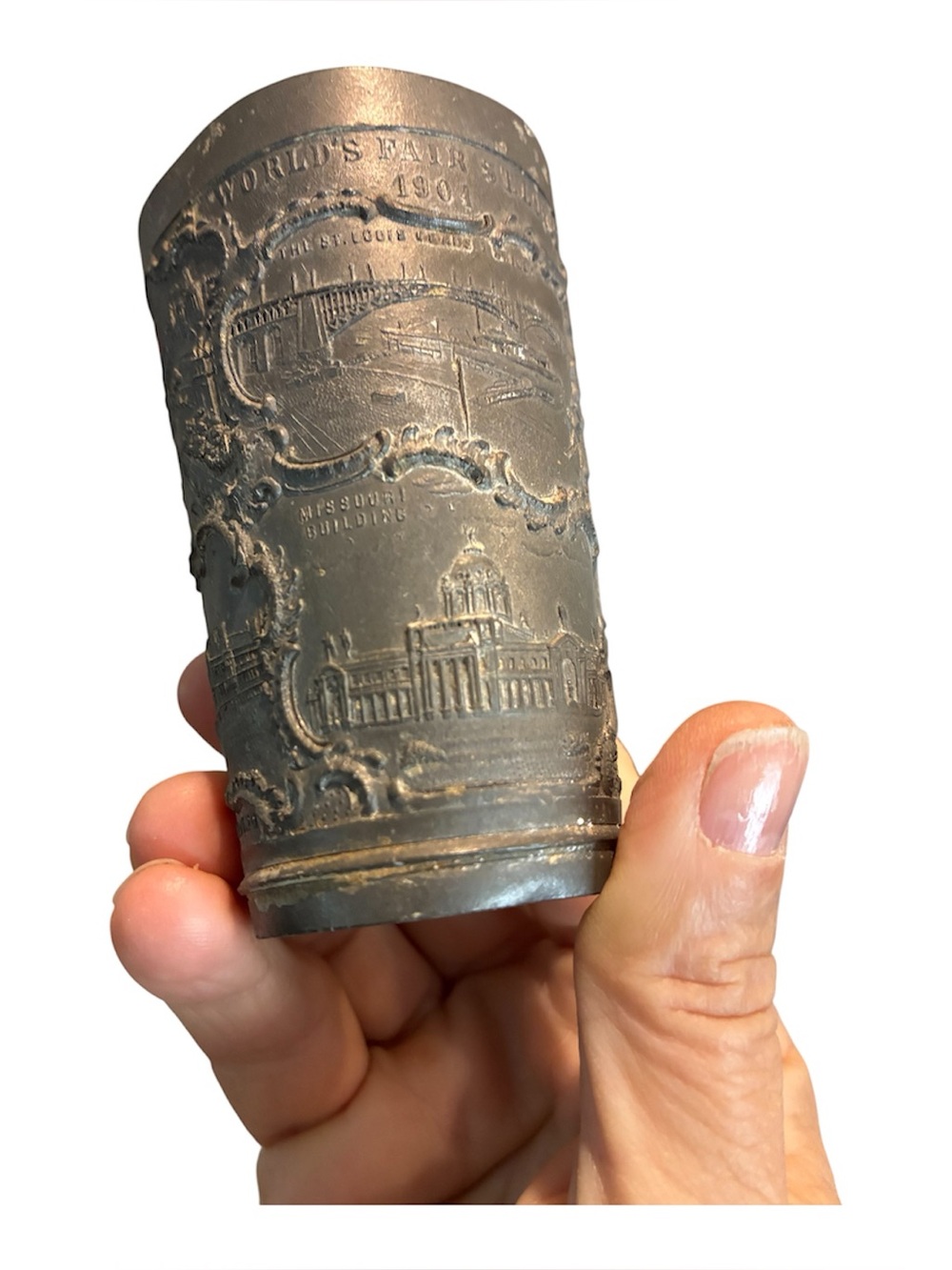 antique 1904 St. Louis World's Fair souvenir tumbler made of embossed metal